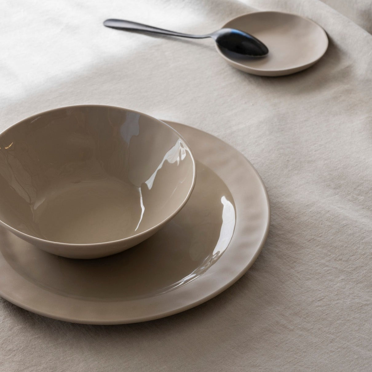 Plate BEIGE - Kajsa Cramer