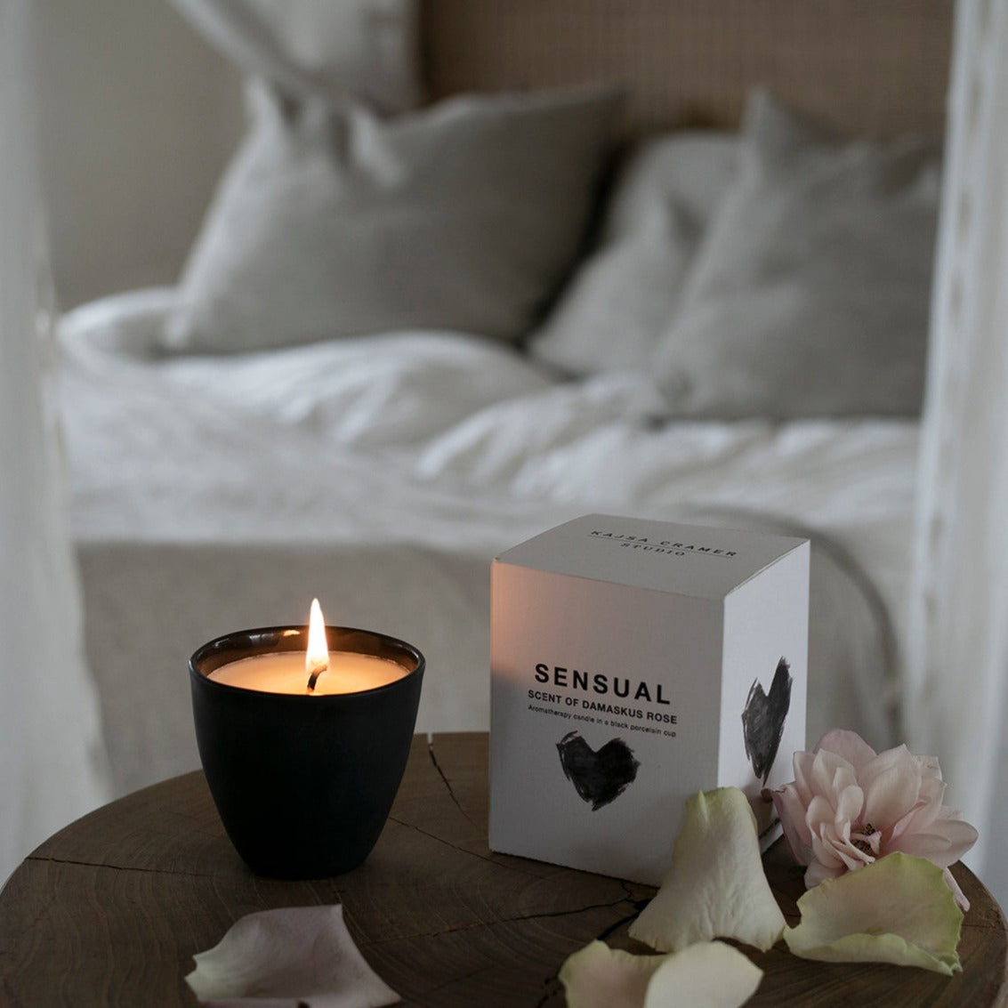 Aromatherapy scented candle SENSUAL
